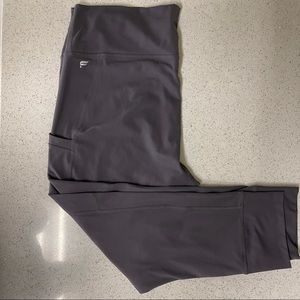 Fabletics gray crop leggings w pockets